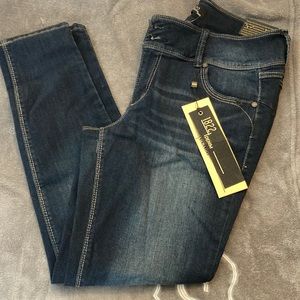 1822 Denim Dex Double Button Skinny Jean Size 31